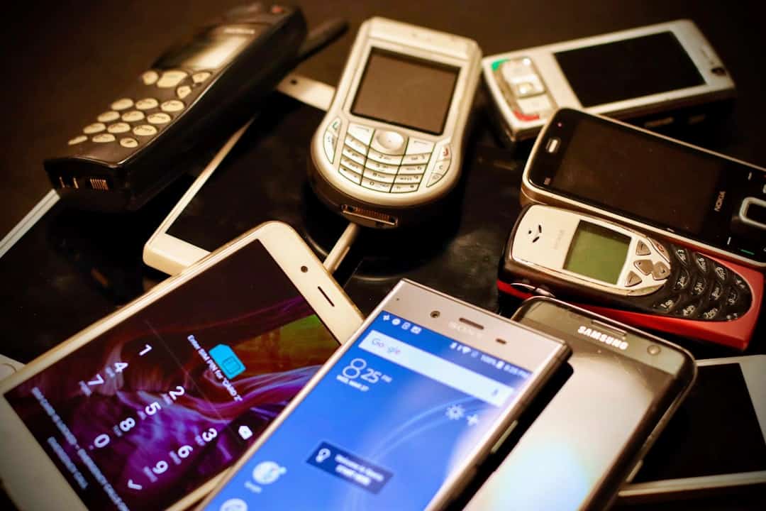 Secure Minimalist Phones: 2025 Picks for Safer Living